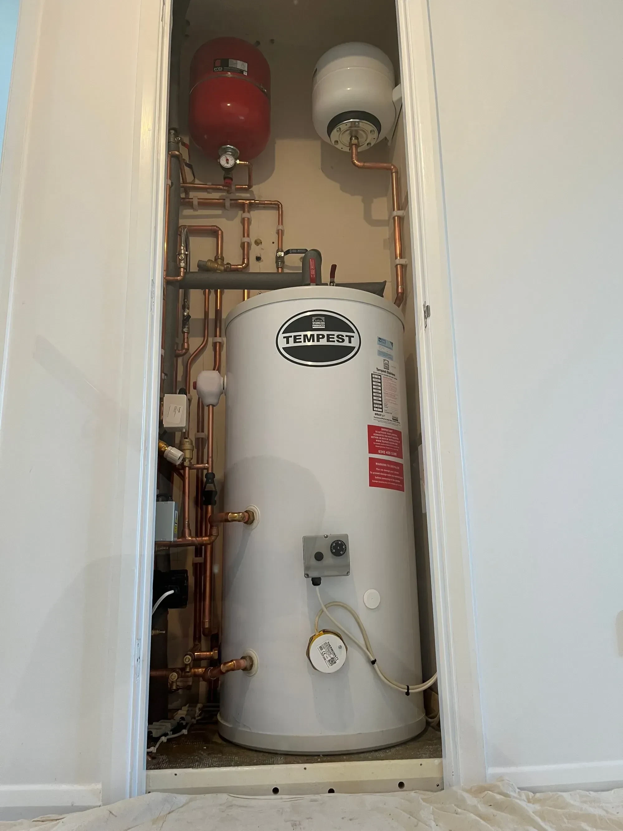 Unvented hot water cylinder installation
